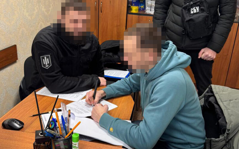 Здав у ломбард техніку ПС, яка мала захищати небо Київщини: викрито військового