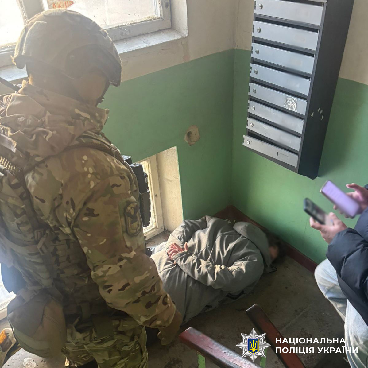 Поліція викрила нарколабораторію в Києві з доходом 500 тисяч гривень