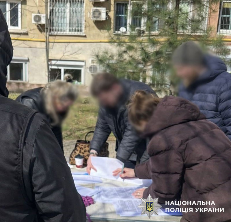 В Києві затримали підприємця за схему видалення з розшуку за гроші