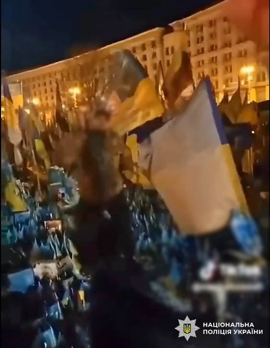 Іноземець танцював на меморіалі захисників у Києві: протокол за хуліганство