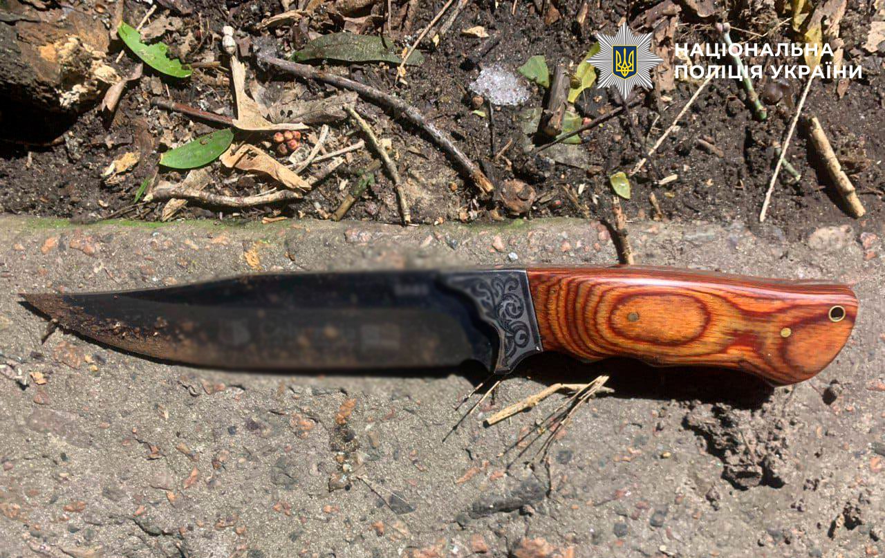 У Голосіївському розшукали нападника з ножем, який поранив знайомого через ревнощі