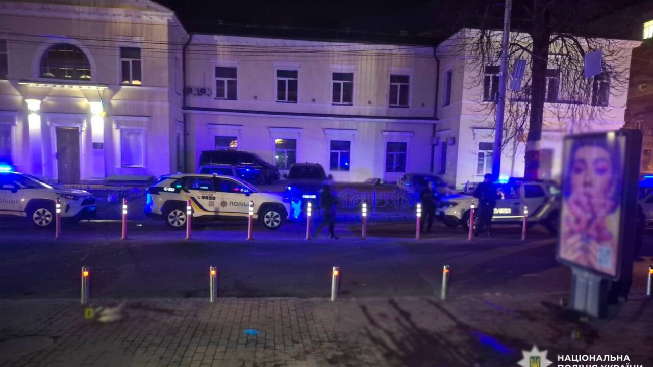 У Києві затримали іноземця, який із ножем напав на чоловіка (фото)