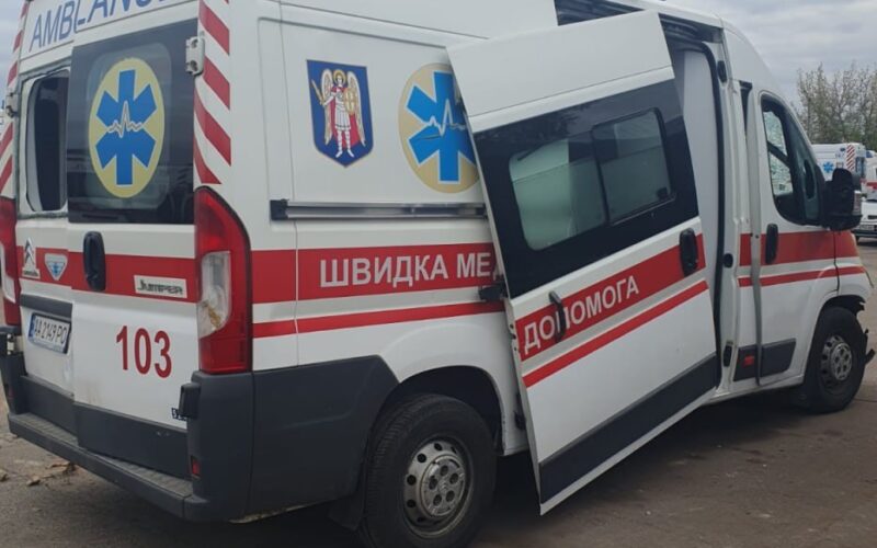 У Києві поліцейські і медики потрапили під повторний ракетний удар
