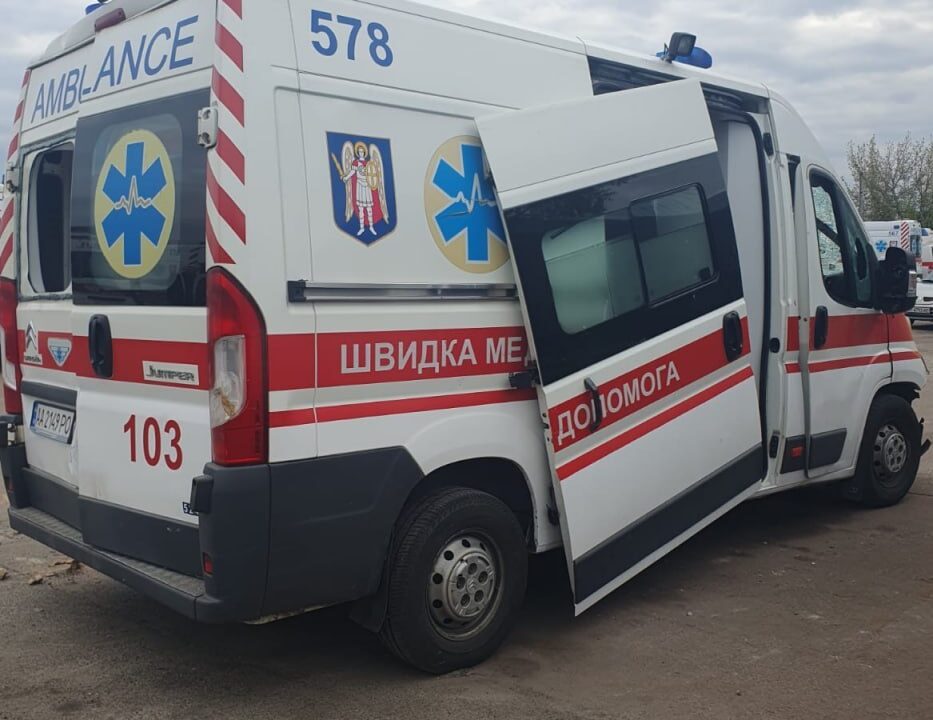 У Києві поліцейські і медики потрапили під повторний ракетний удар