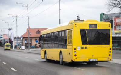 У поминальні дні, з 19 до 22 квітня, в Києві організують додатковий транспорт до кладовищ