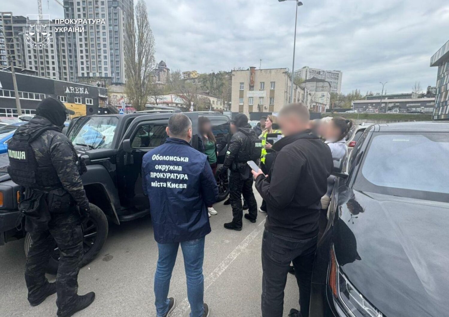 Псевдодогляд за хворими для виїзду за кордон: у Києві викрили схему на $7 тисяч