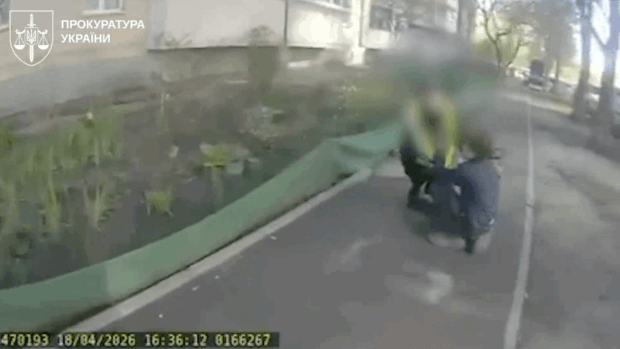 Двом поліціянтам оголосили підозру за втечу під час теракту в Києві