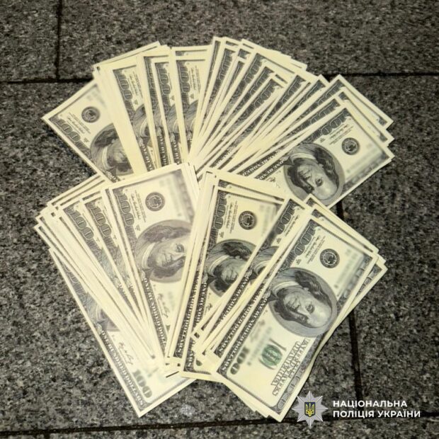 Затримали шахраї, які вимагали гроші за звільнення від мобілізації у Києві