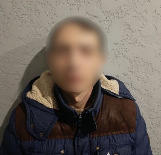 Зґвалтував неповнолітню: на Київщині повідомили про підозру зловмиснику