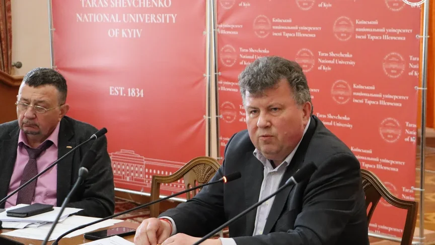 Ректора КНУ Бугрова звільнили з посади, він готується балотуватись знову