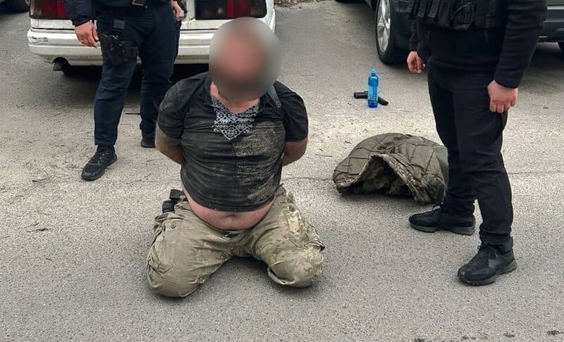 У Бучі п’яний чоловік влаштував стрілянину: його затримала поліція