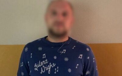 У Дніпровському районі Києва затримали п’яного хулігана з сокирою (фото)