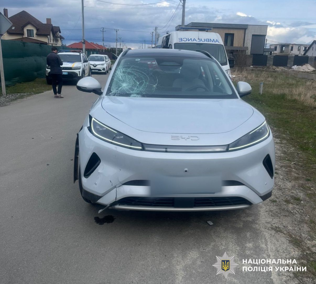 ДТП у селищі Хотянівка: електросамокат зіткнувся з BYD, травмовані діти