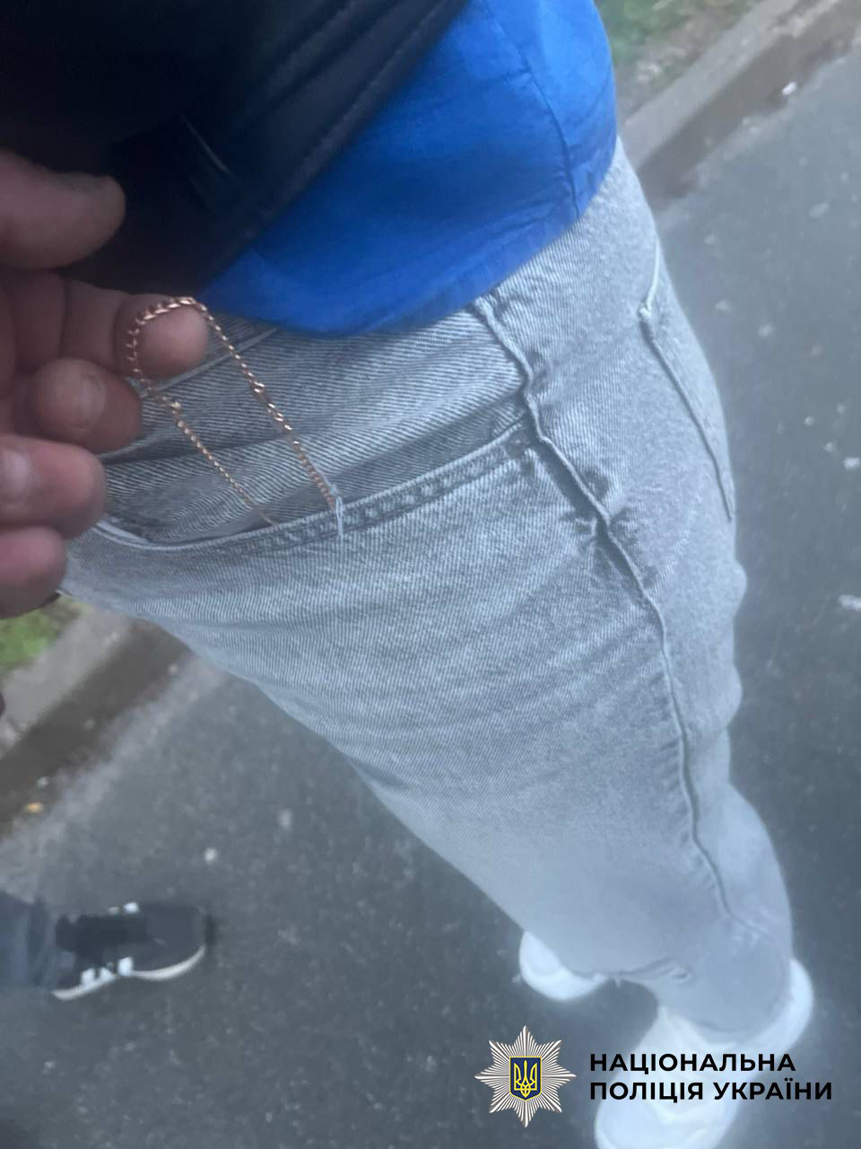 Полісія затримала киянку за крадіжки золота з ювелірних магазинів Києва