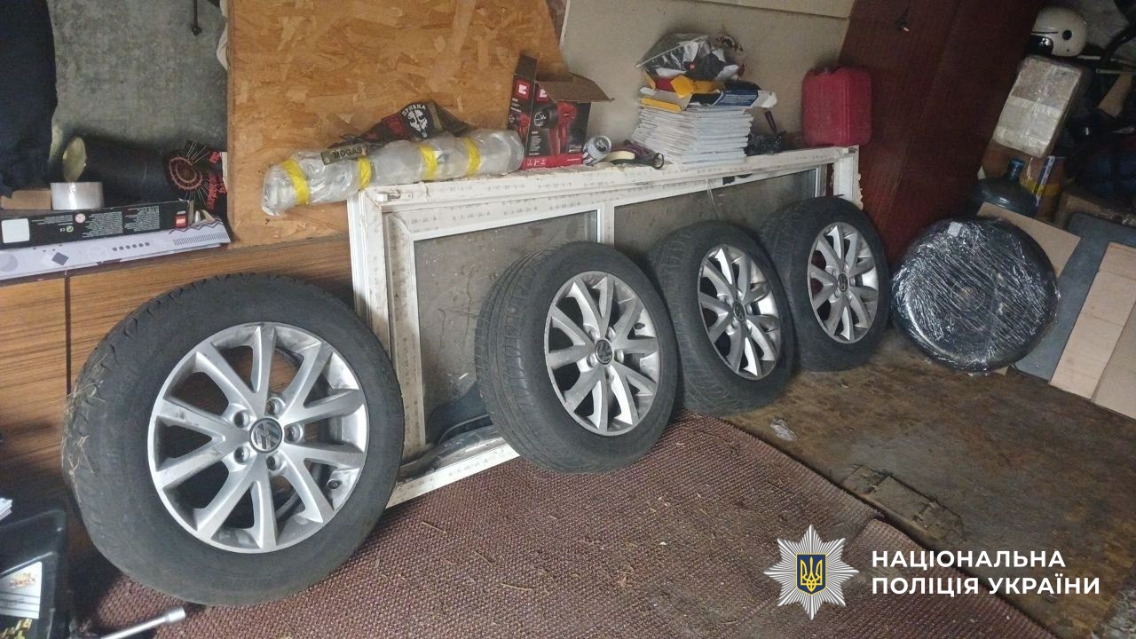 Студентів затримали за крадіжку авто і запчастин у Києві