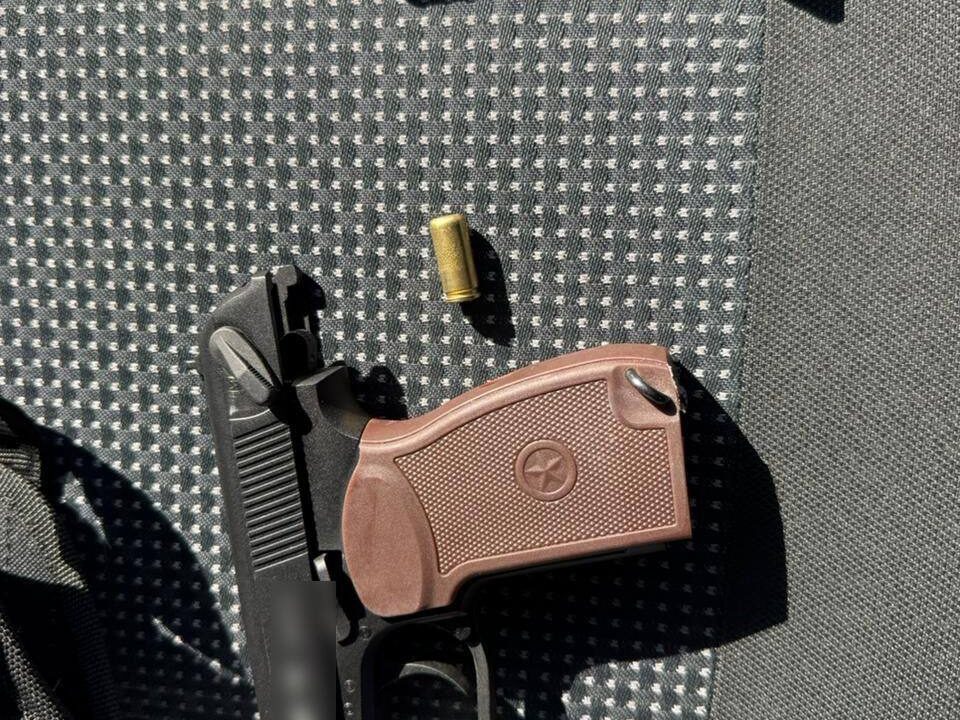 У Києві через конфлікт на дорозі чоловік вчинив стрілянину