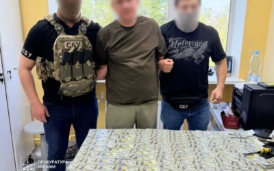 Київські лікарі вимагали $25 тис. у пацієнта за інвалідність: затримані психіатр і завідувач