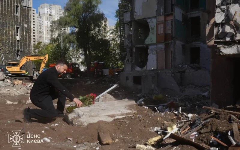 Зеленський вшанував пам’ять 24 загиблих від російського удару в Києві