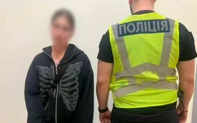 У Києві дівчина вдарила військового пляшкою по голові через зауваження