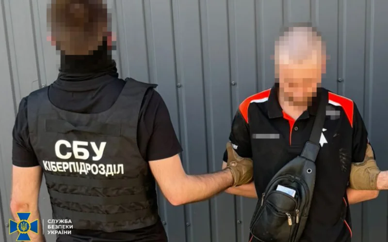 У Києві затримали дезертира, який реєстрував Старлінки для росіян