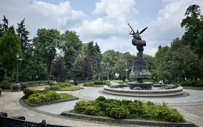 У парках і скверах Києва стартував сезон фонтанів