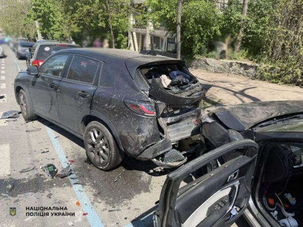 Поліція затримала п'яного водія Maserati за ДТП у Печерському районі