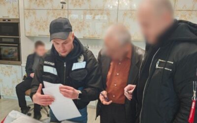 У Києві шахрай видавав себе за працівника СБУ та ошукав трьох пенсіонерів на 3 млн гривень