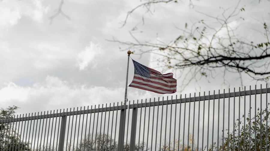 Посольство США підтвердило, що залишається в Києві попри залякування росіян