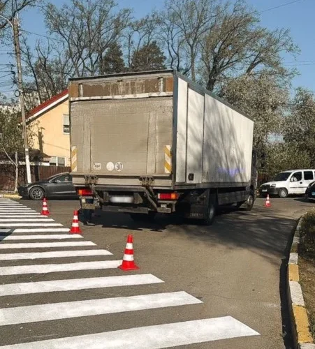У Ірпені вантажівка наїхала на дівчинку на пішохідному переході