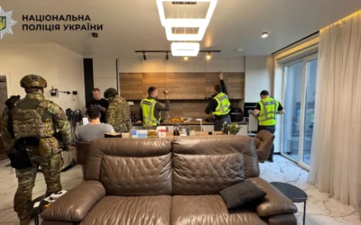 У Києві директора благодійної організації підозрюють у легалізації іноземців під виглядом волонтерів (відео)