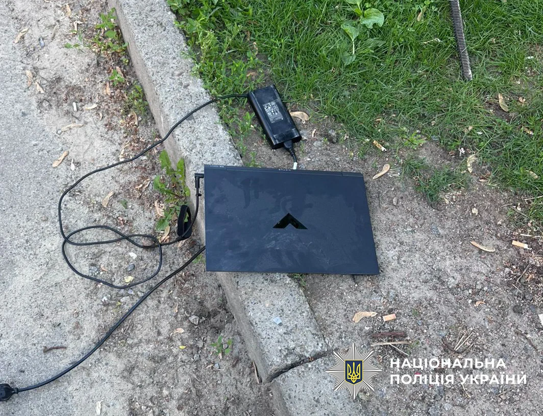 Поліція затримала грабіжника пошкодженого офісу Солом'янського району Києва