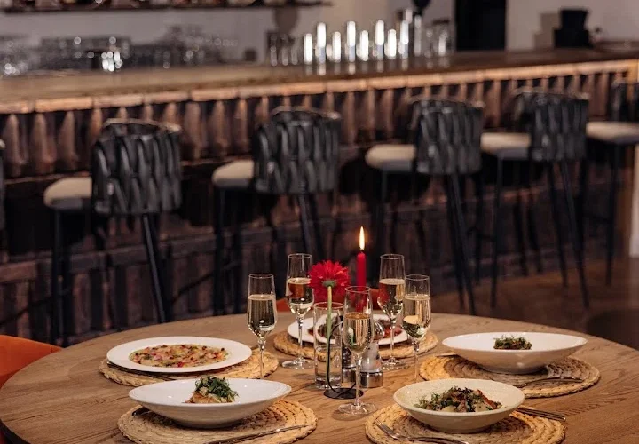 ЯR RESTAURANT — 1