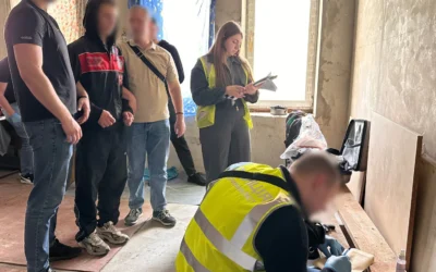 У Києві затримали зловмисника, який скоїв квартирний грабунок та розбійний напад у Печерському та Голосіївському районах (відео)