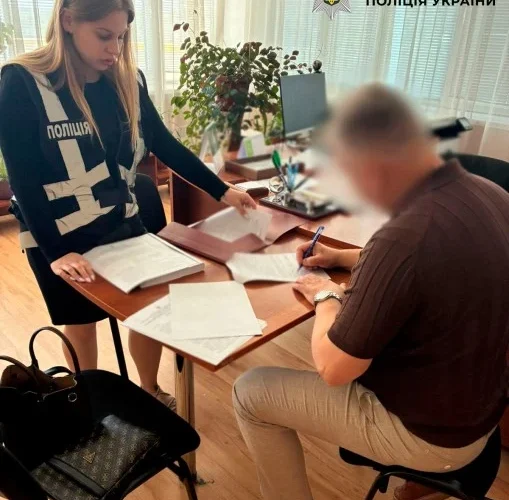 Закупівля електроенергії зі збитками у понад 5,4 мільйона гривень: про підозру повідомили колишньому начальнику управління освіти Солом’янської РДА