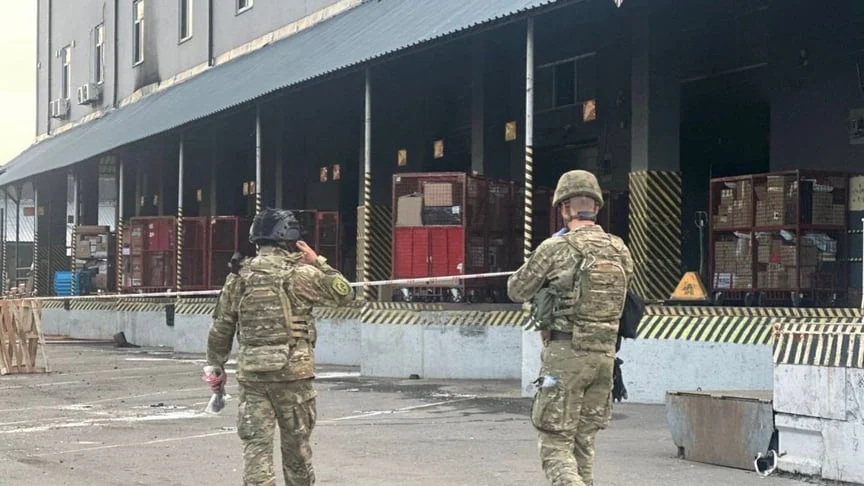 На поштовому терміналі в Києві вибухла посилка, загинув чоловік