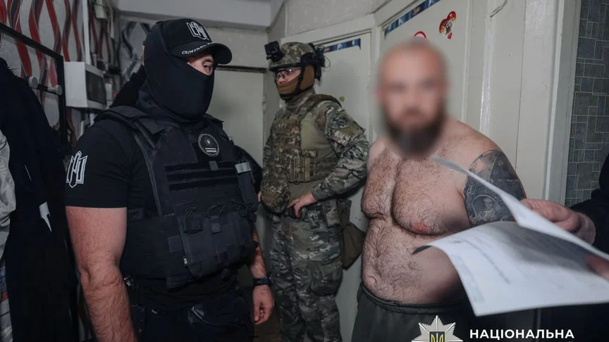 Поліція затримала киянина, який готував убивство посадовця ГУР (відео)