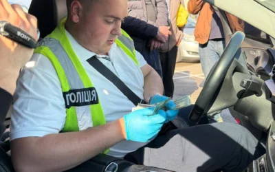 У Києві затримали двох спільників, які за 17 000 доларів «допомагали» призовникам перетнути кордон