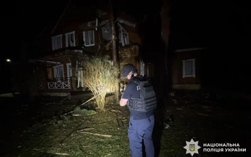Троє людей постраждали внаслідок російської атаки на Київщині (фото)