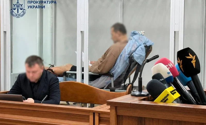 Водій, який в’їхав у підземний перехід у Києві, віз у салоні пасажирку — поліція