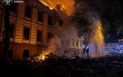 Російська атака на Київ: одна людина загинула, 16 поранені, у п’яти районах спалахнули пожежі (відео)