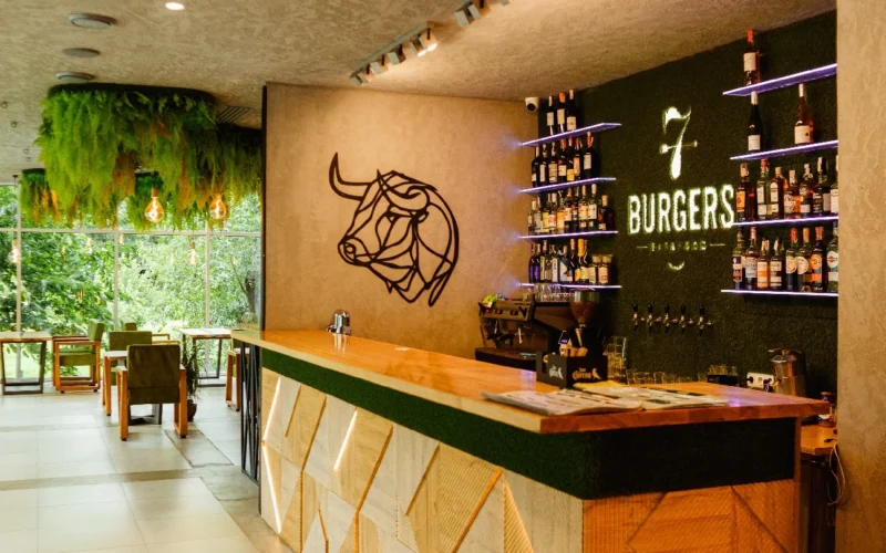 7 BURGERS bar & food — 1