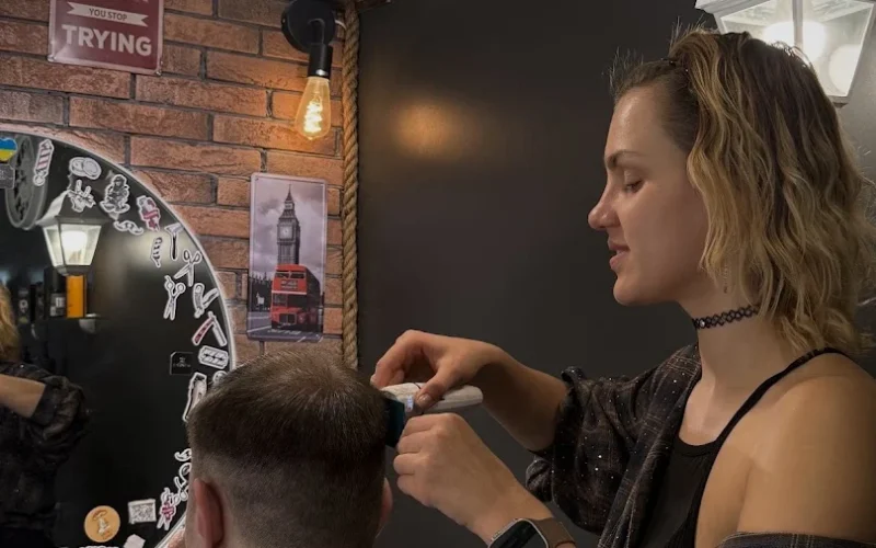 BARBERSHOP “THE KING” Барбершоп – чоловіча зачіска – перукарня — 1