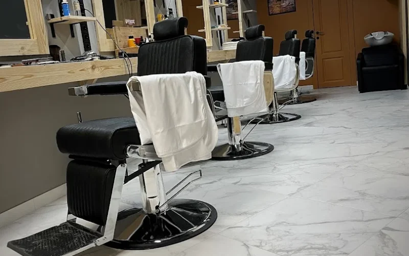 Bravers Barbershop — 1