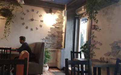 Cafe & Bistro — 3