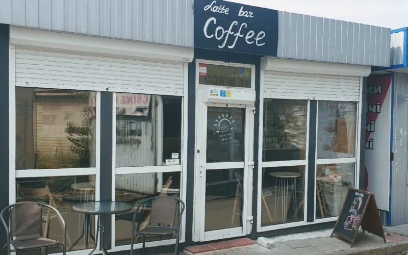 Cafe Paraiso — 1