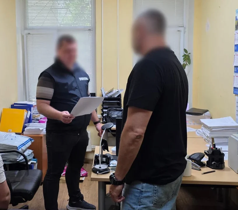 475 тисяч гривень збитків: у Києві викрили розтрату на будівництві свердловини (фото)