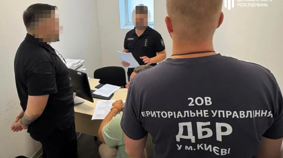 У столичному ТЦК розкрили схему продажів звільнення від мобілізації за $2,5 тисячи