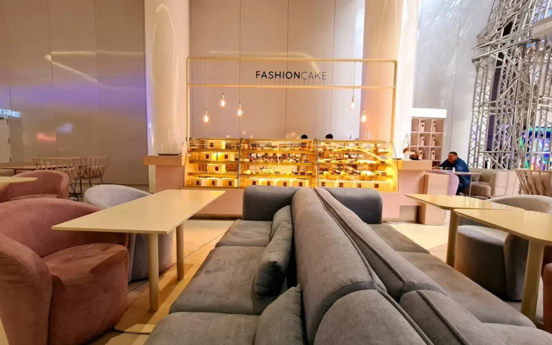 FASHIONCAKE — 1