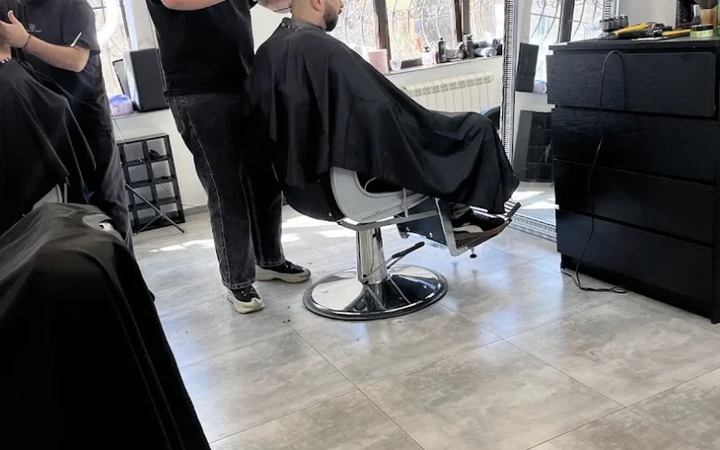 FRESHMAN BARBERSHOP БАРБЕРШОП — 1