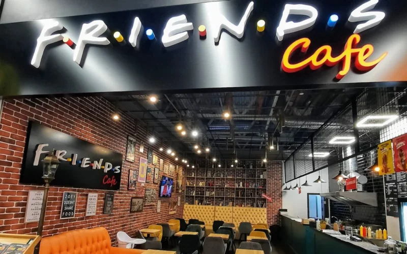 Friends cafe — 1
